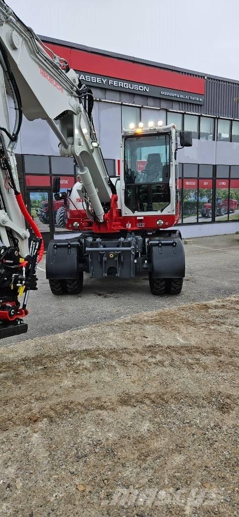Takeuchi TB 395 W Колесни екскаватори