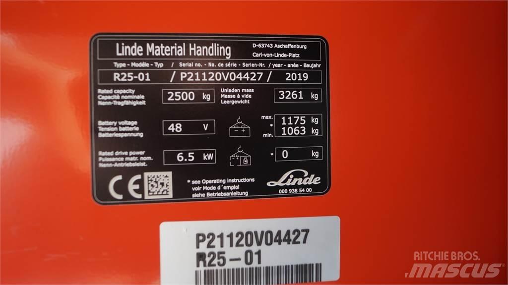 Linde R25 Ретрак/ Високоповдигач с изместване на вилката напред