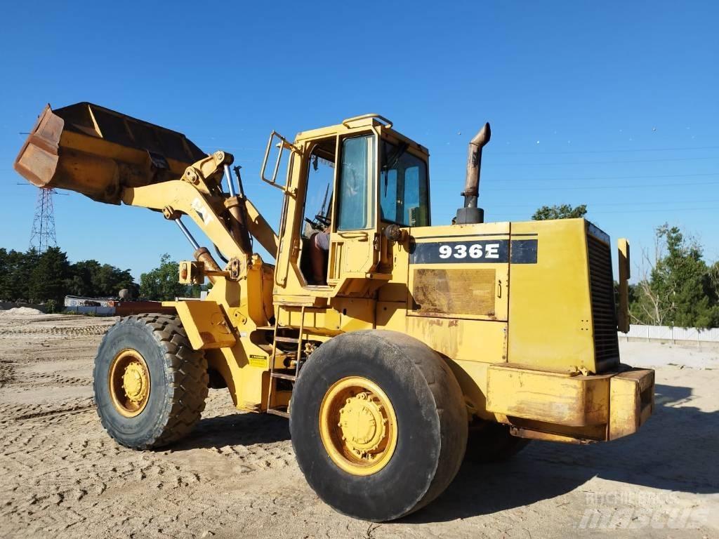CAT 936 E Колесни товарачи