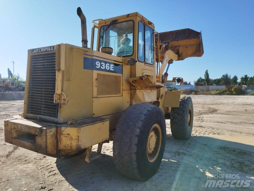 CAT 936 E Колесни товарачи