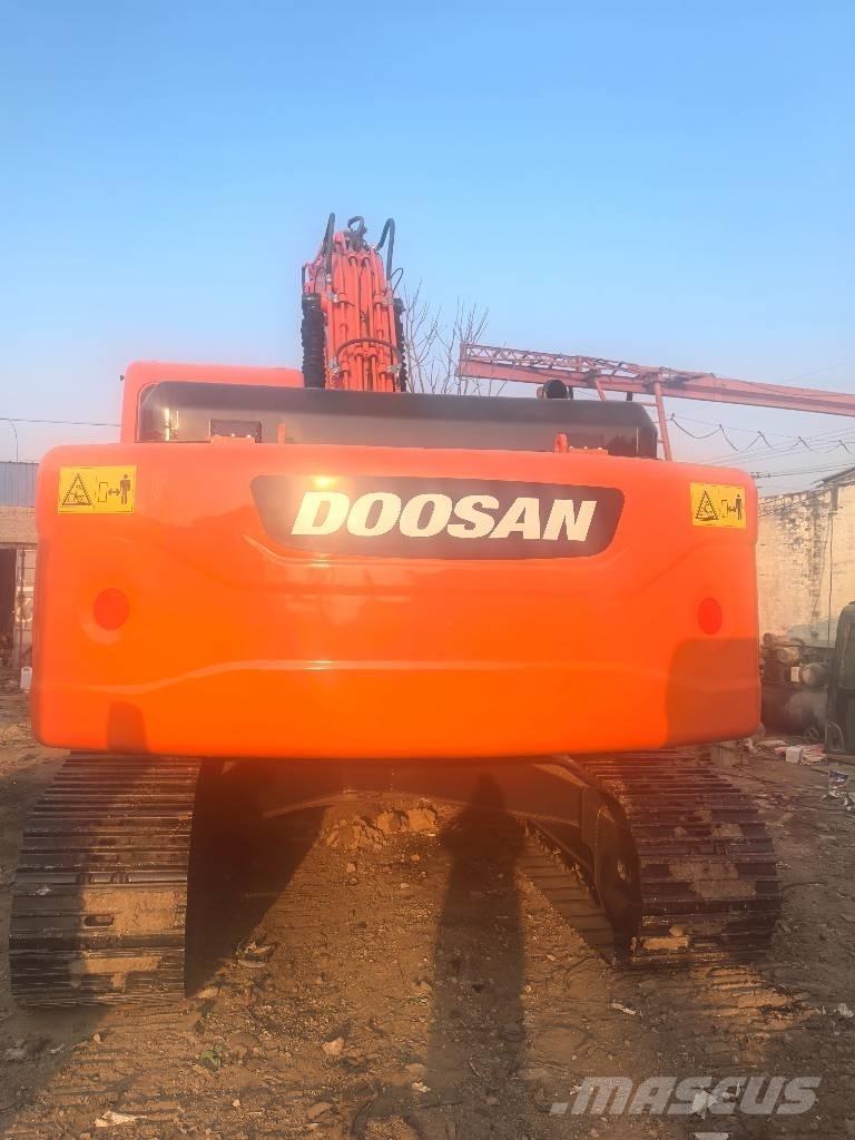 Doosan DX225 Верижен екскаватор