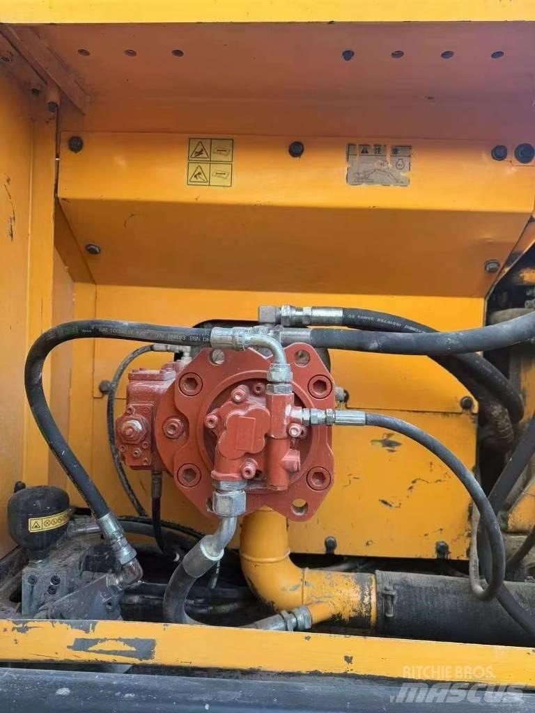 Hyundai Robex 215-7 Верижен екскаватор