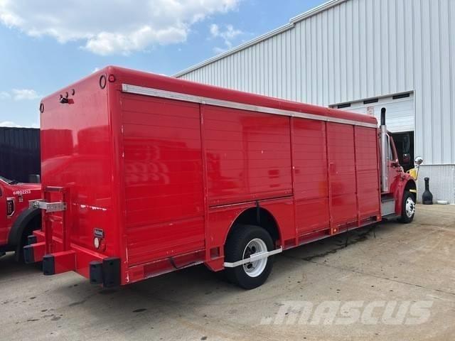 Freightliner M2 106 Товарни камиони за напитки