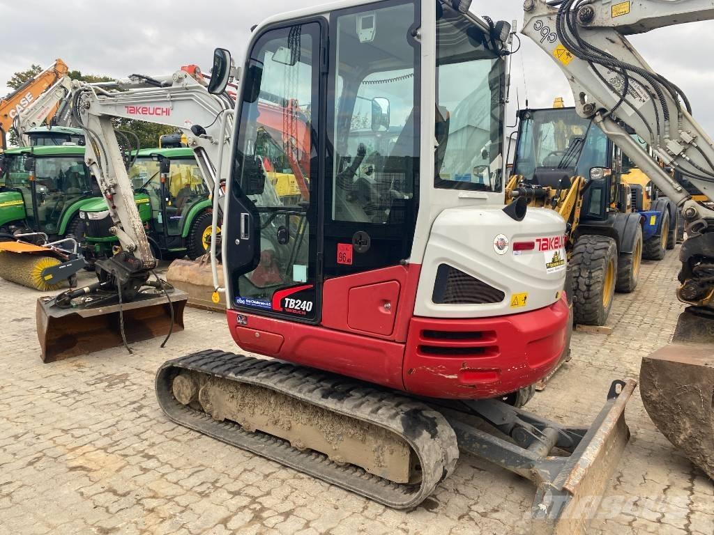 Takeuchi TB 240 Мини екскаватори < 7 т