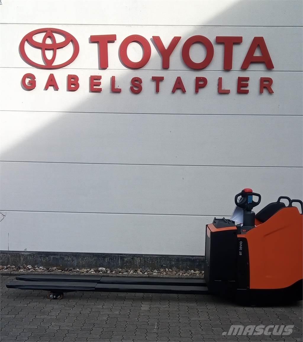 Toyota LPE 250 Колички високоповдигачи с теглич