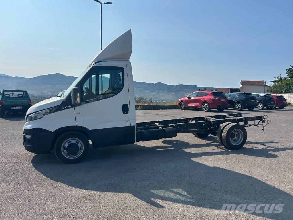 Iveco Daily 35-150 Автовози

