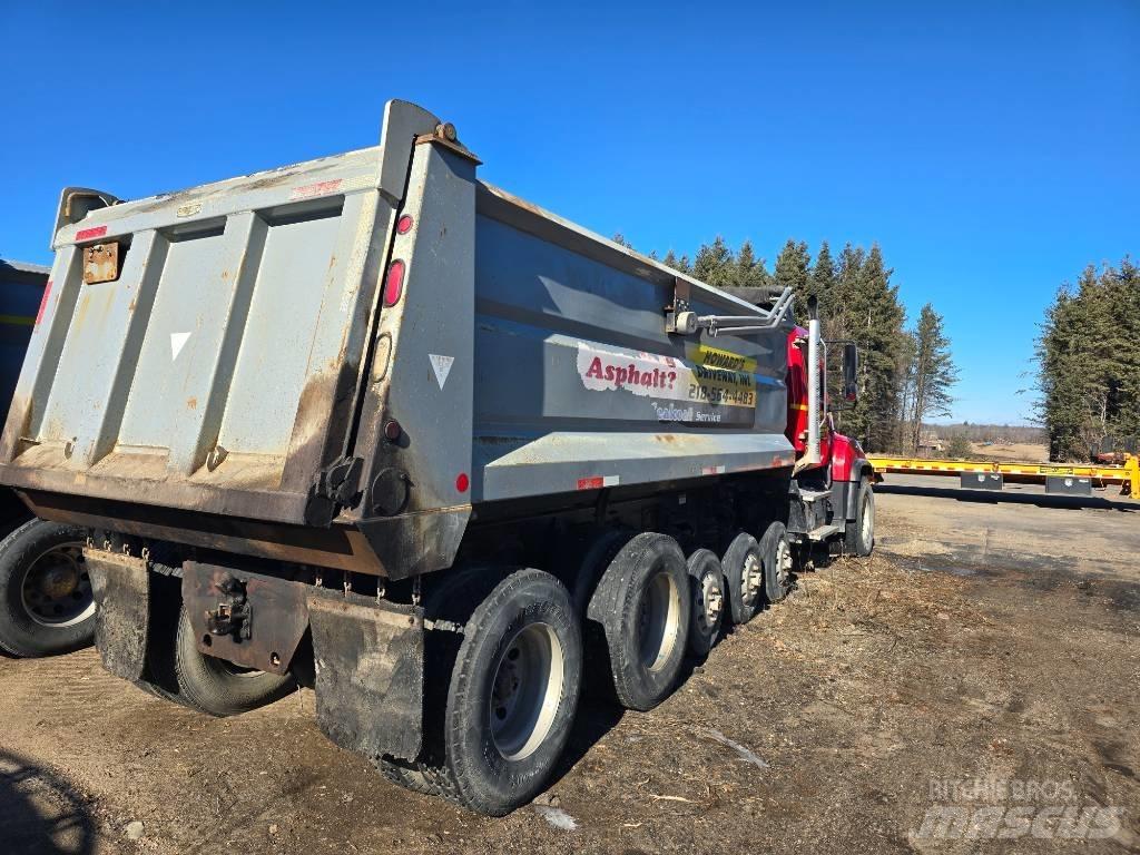 Freightliner SD 114 Самосвал