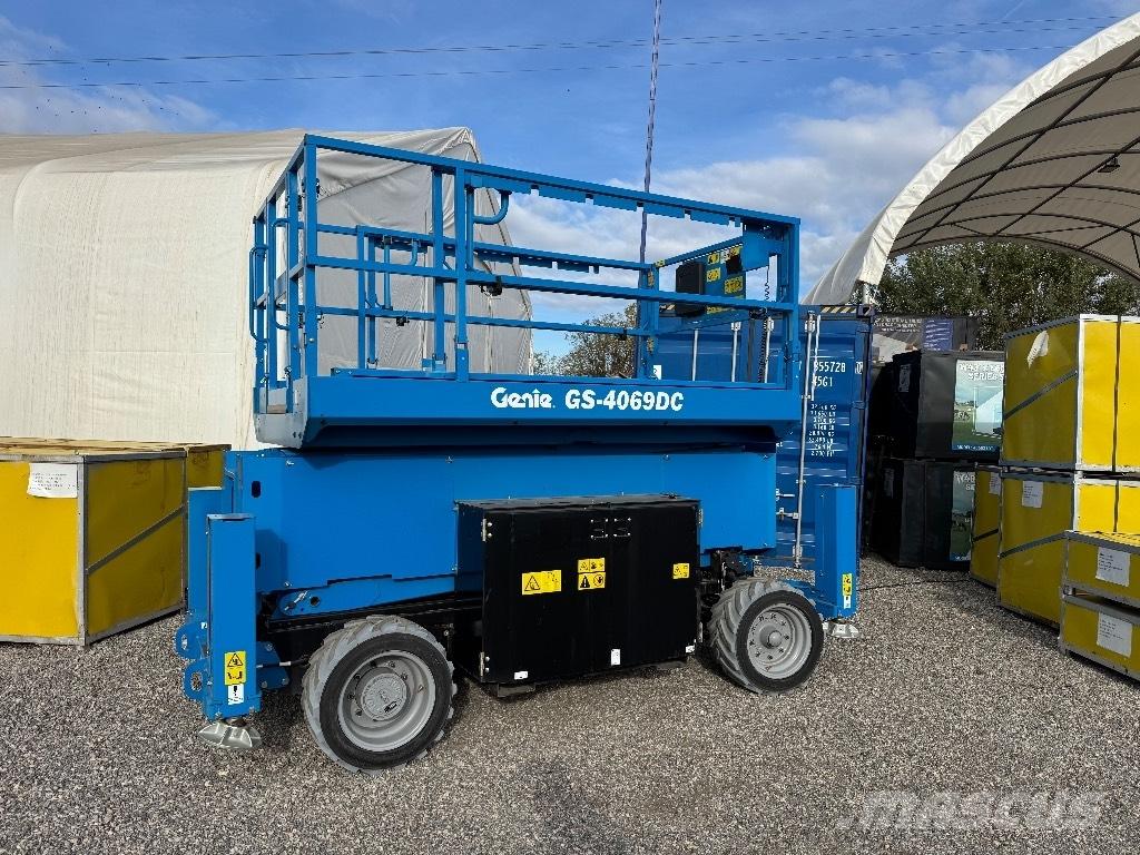 Genie GS 4069 DC Ножични работни платформи