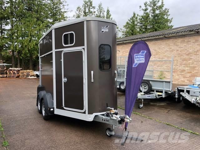 Ifor Williams HB 506 Полуремаркета за превоз на животни
