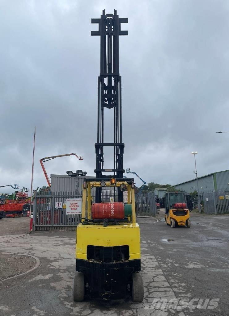Hyster S 5.5 FT Камиони с АГУ