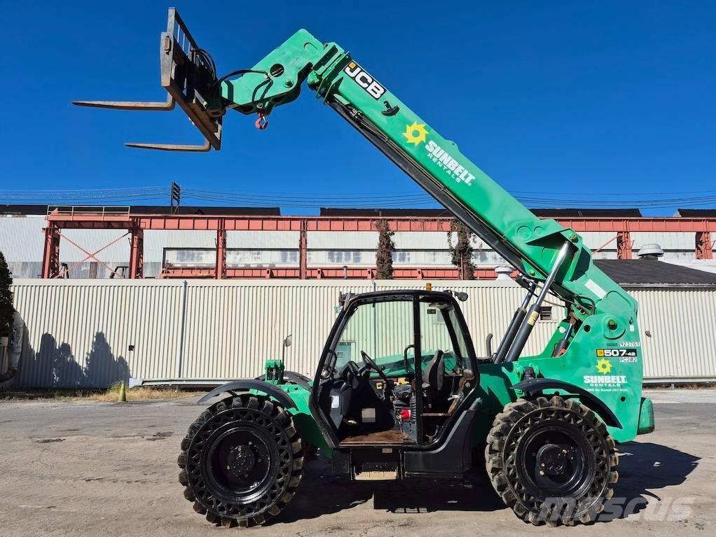 JCB 507-42 Телескопични товарачи