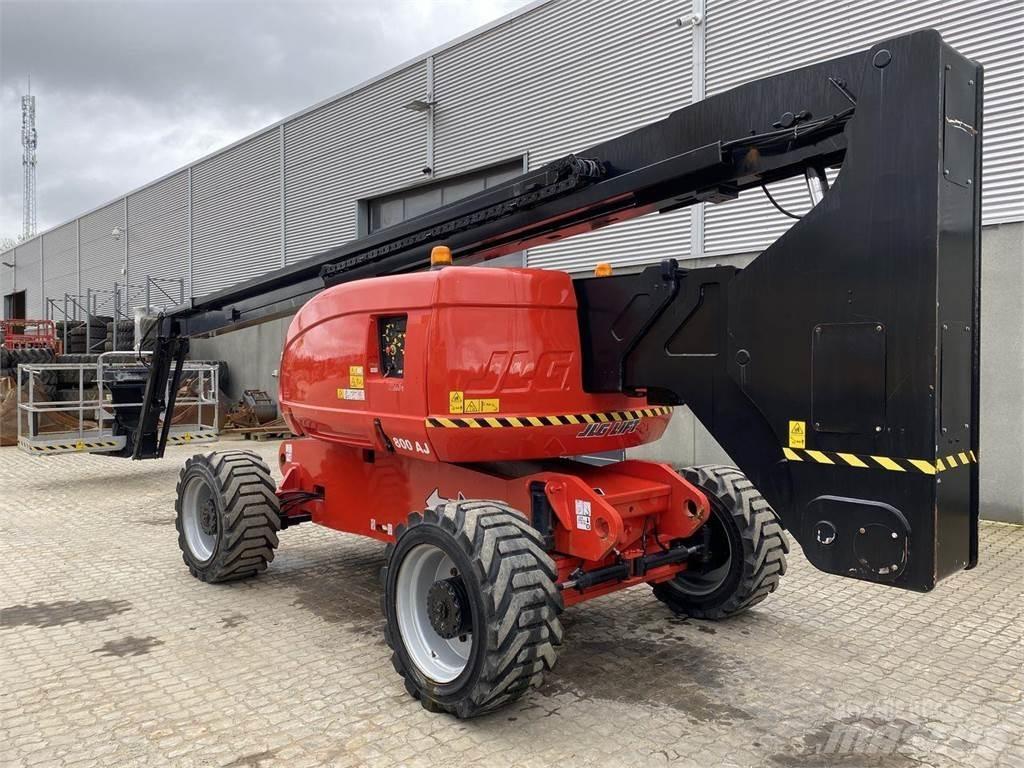 JLG 800AJ Съчленени стрелови подемници