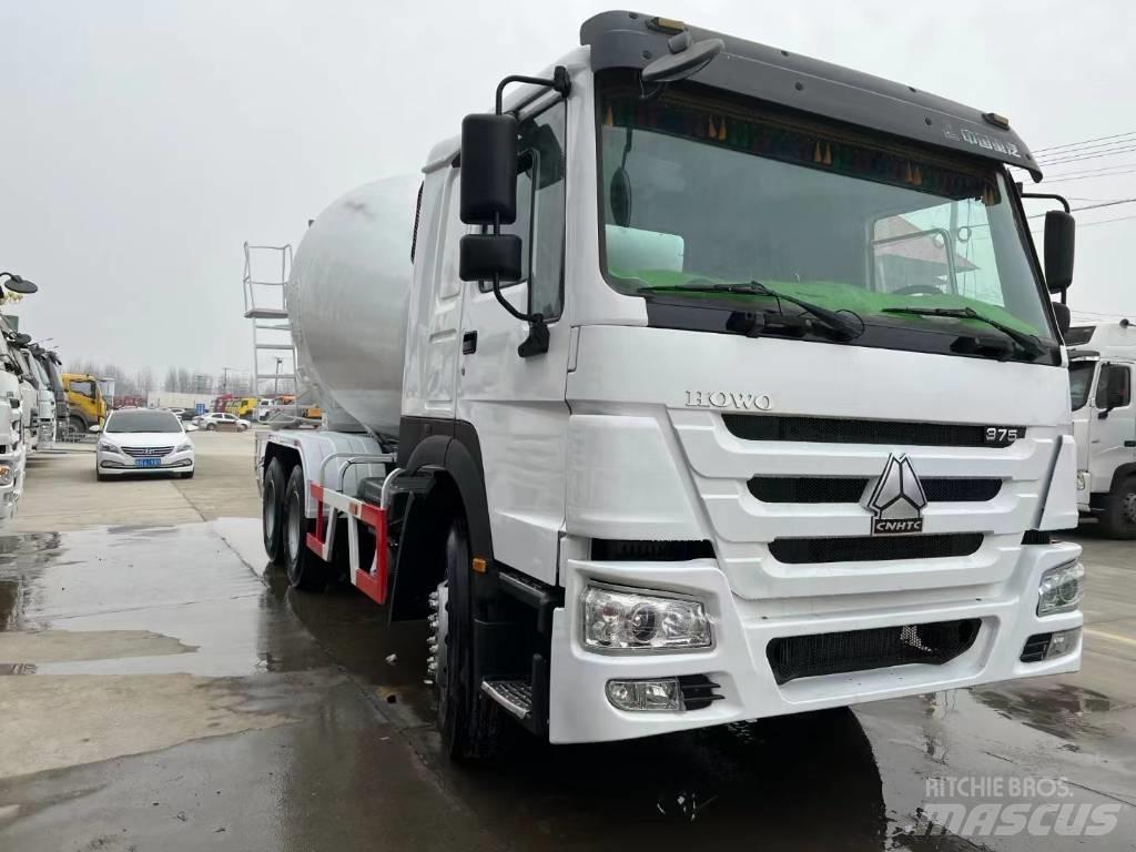 Howo 375 Цистерни за вода
