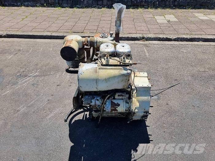  Engines F2L912 Транспорт - Други