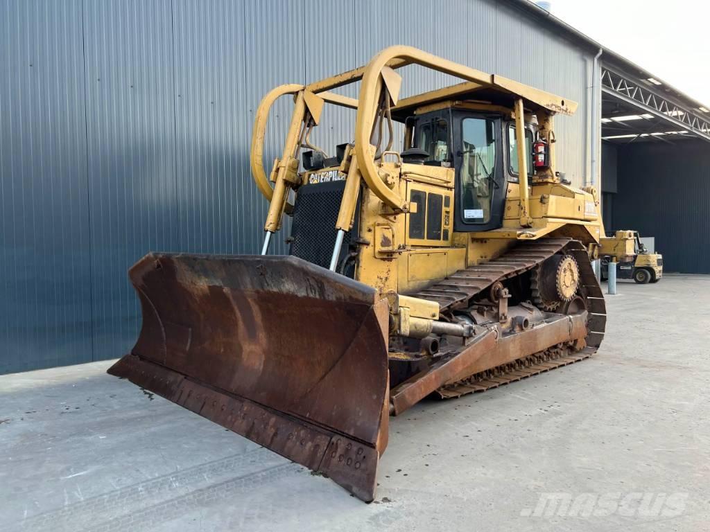 CAT D7H Верижни булдозери
