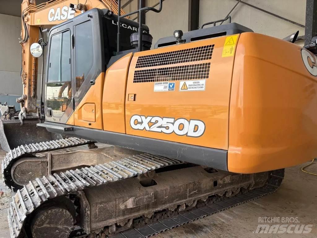 CASE CX250D Верижен екскаватор