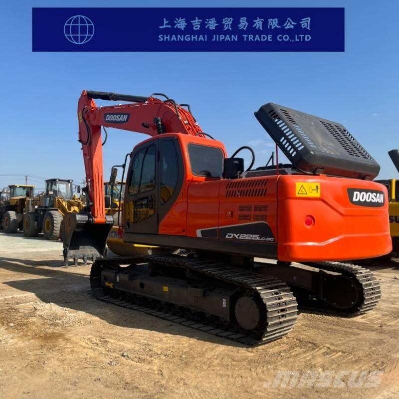 Doosan DX 225 Верижен екскаватор