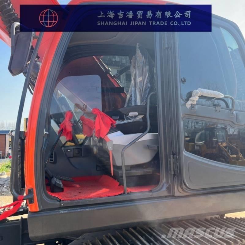 Doosan DX 225 Верижен екскаватор