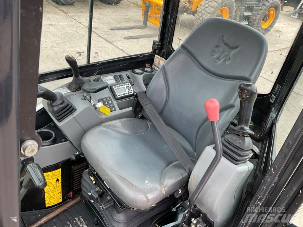 Bobcat E 27 Мини екскаватори < 7 т