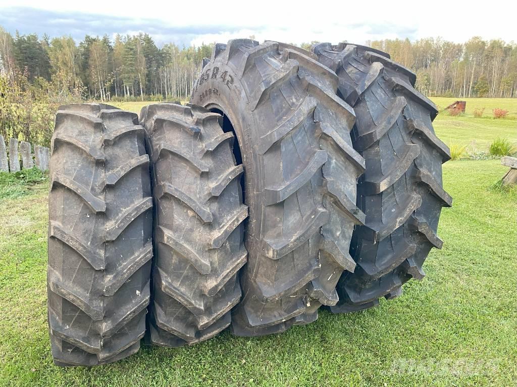 Trelleborg TM 600 Колелета/Гуми