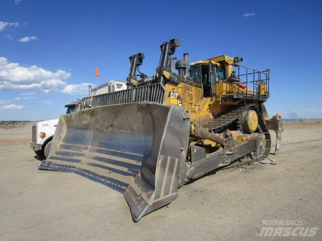 CAT D11R Верижни булдозери
