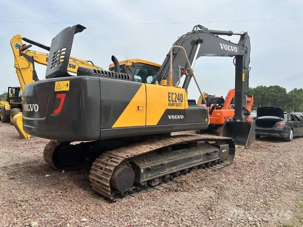 Volvo EC 240 Верижен екскаватор