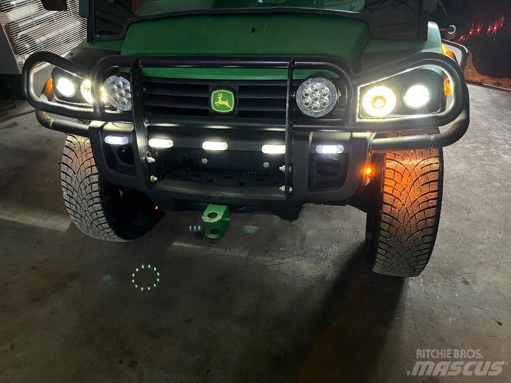 John Deere 855 D UTV
