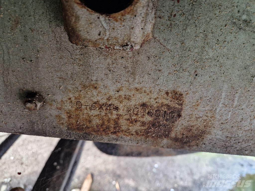 Volvo N1033 6X4 Шаси кабини