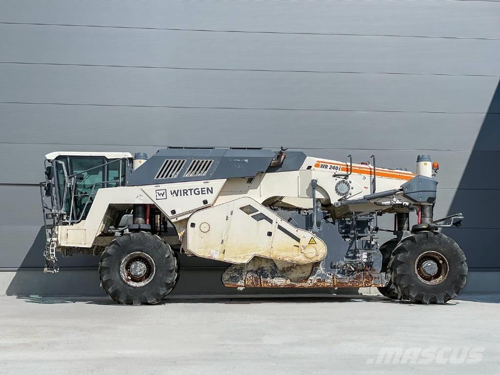 Wirtgen WR 240i Рециклатори на асфалт