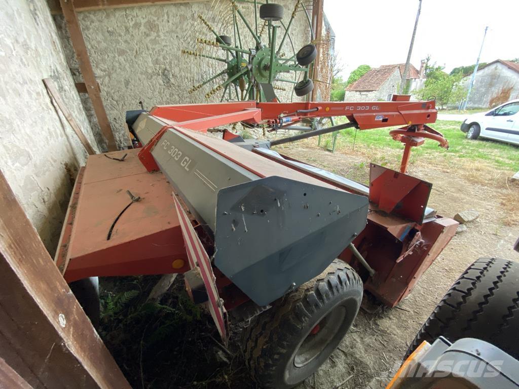 Kuhn FC303GL Косачки за монтиране и теглене