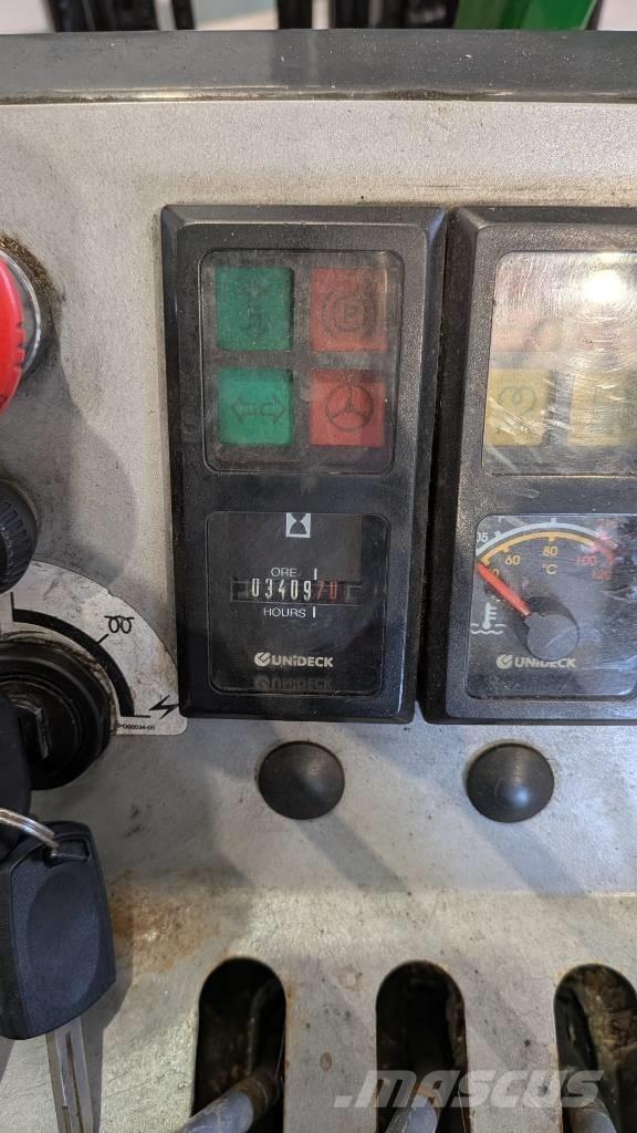 Combilift CB 3000 Повдигач с движение в 4 посоки