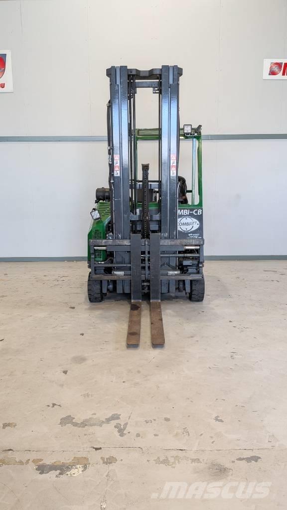 Combilift CB 3000 Повдигач с движение в 4 посоки