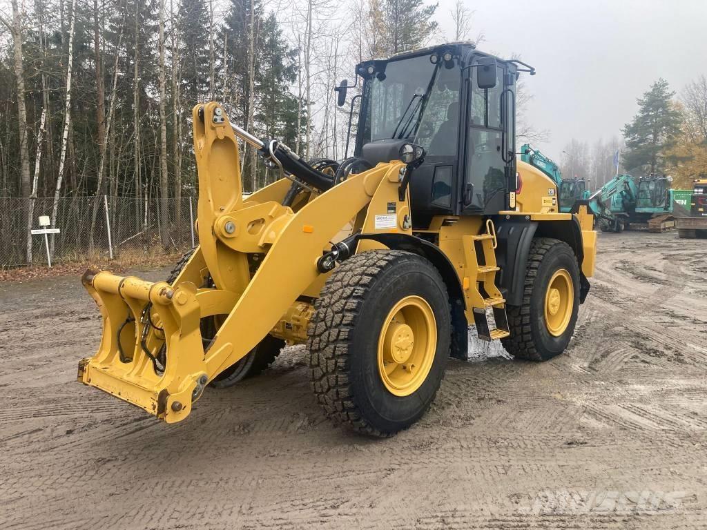 CAT 920 Колесни товарачи