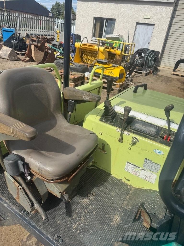 Yanmar C 30 Верижни дъмпери