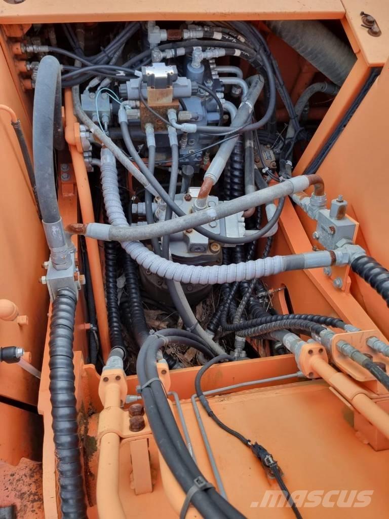 Doosan DX 210 W Колесни екскаватори