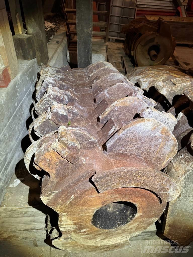 CBI 6400 forged drum Дробилки за клони
