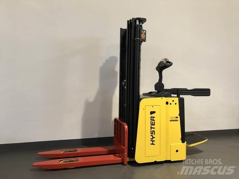 Hyster S1.5S Колички високоповдигачи с теглич