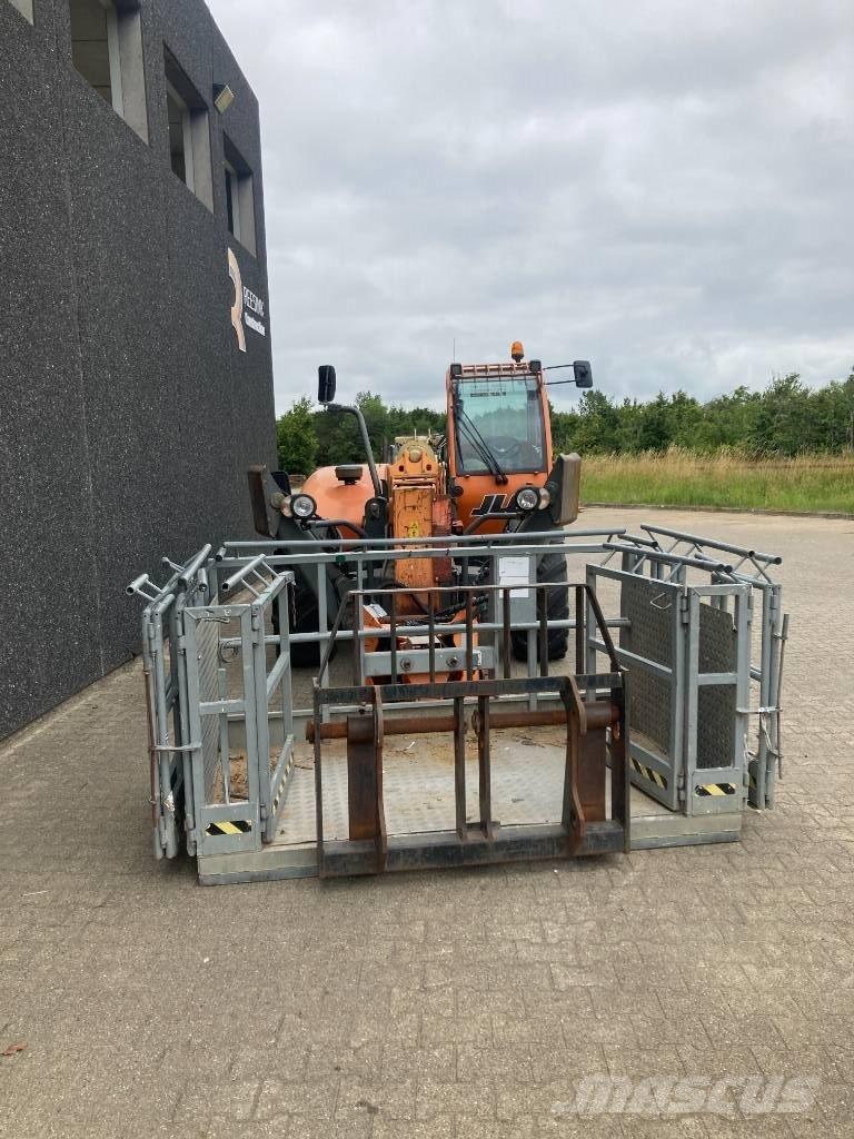 JLG 4017 PS Телескопични товарачи