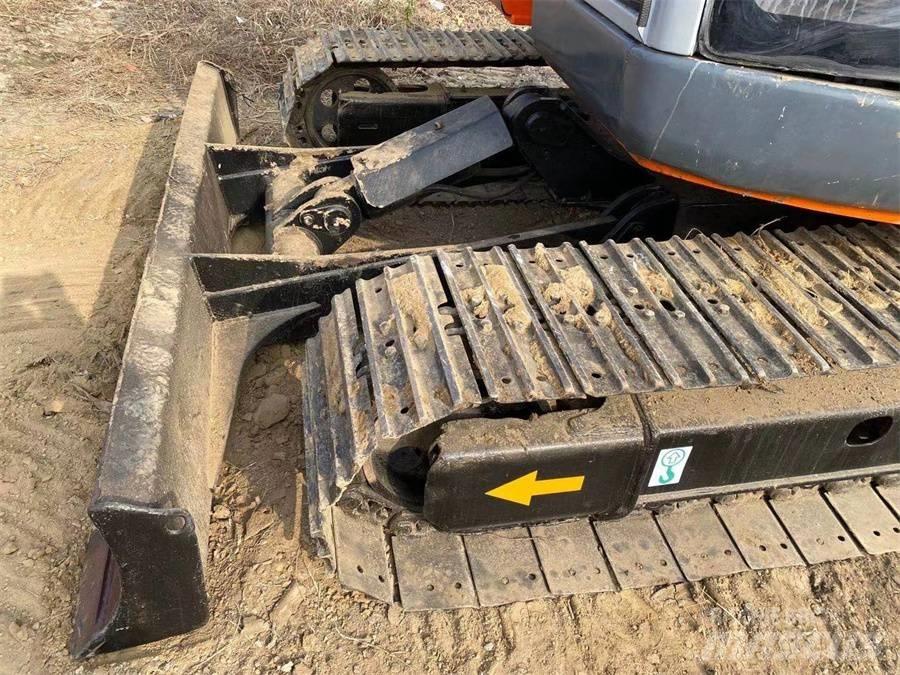 Hitachi EX75 Верижен екскаватор