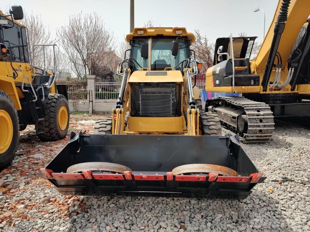 CAT 420 F Товарач със заден ексватор