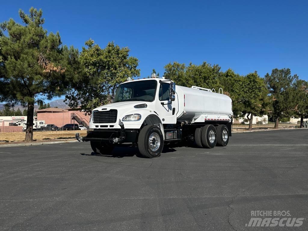 Freightliner M2 Цистерни за вода
