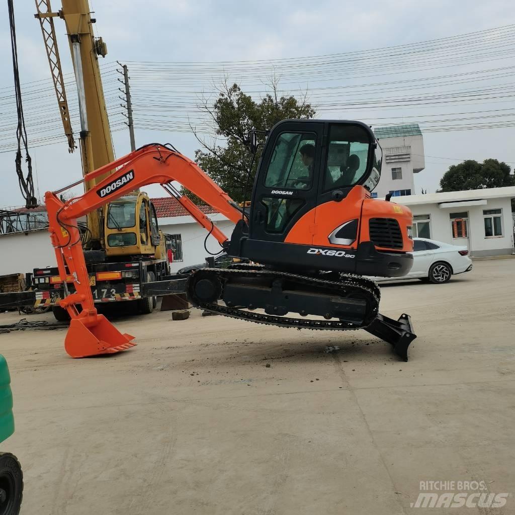 Doosan DX 60 Верижен екскаватор