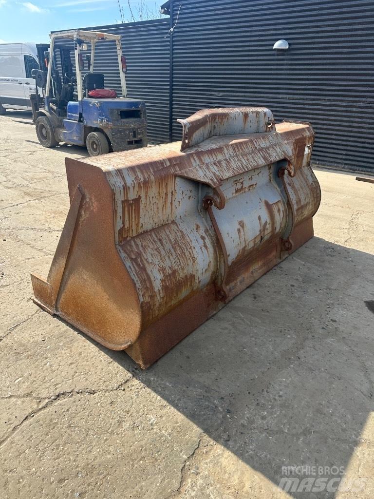 Volvo 2500mm Кофи