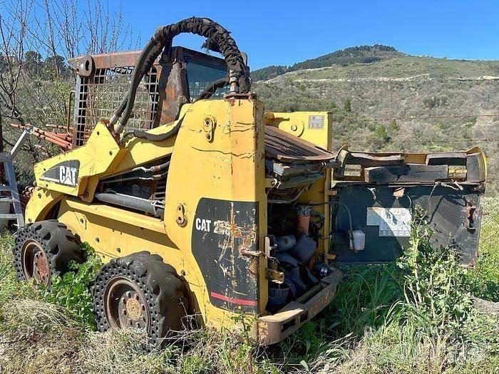 CAT 248 Мини товарачи