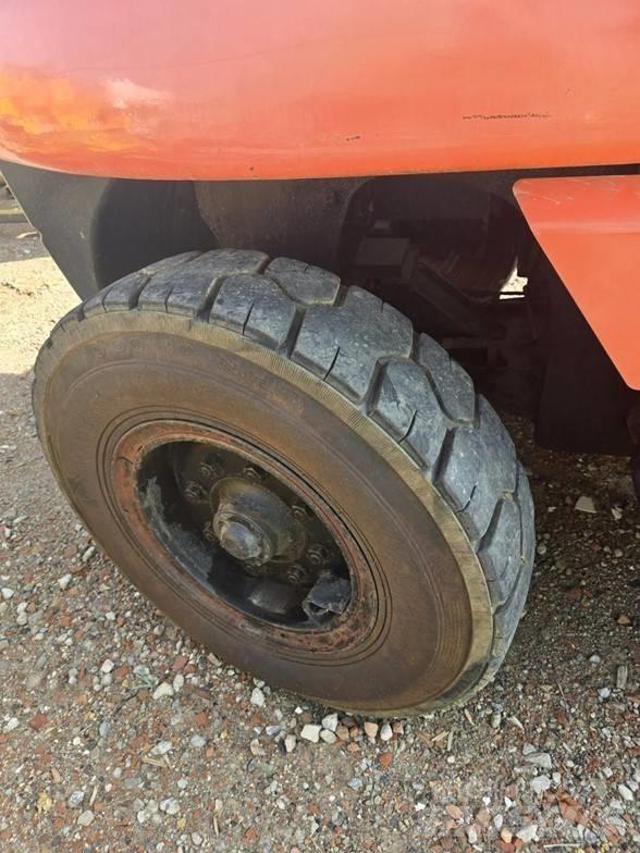 Toyota 605FD80 Вилични кари-повдигачи - други