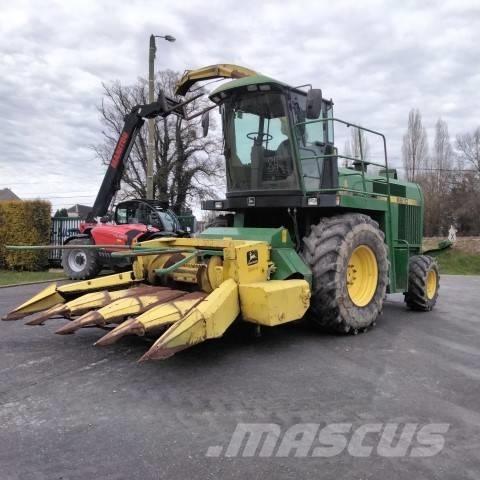 John Deere 6610 Самоходни фуражири
