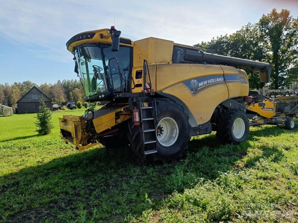 New Holland CX 8.90 Комбайни
