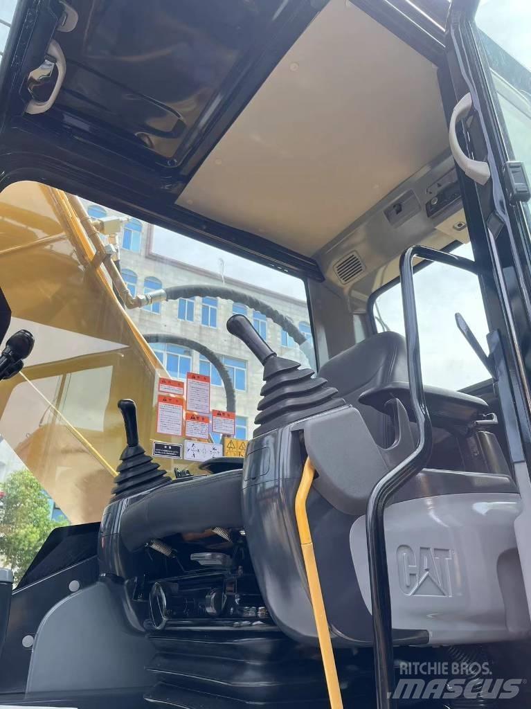 CAT 320D2 Верижен екскаватор