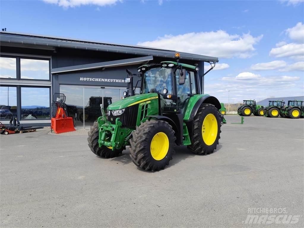 John Deere 6100M Трактори