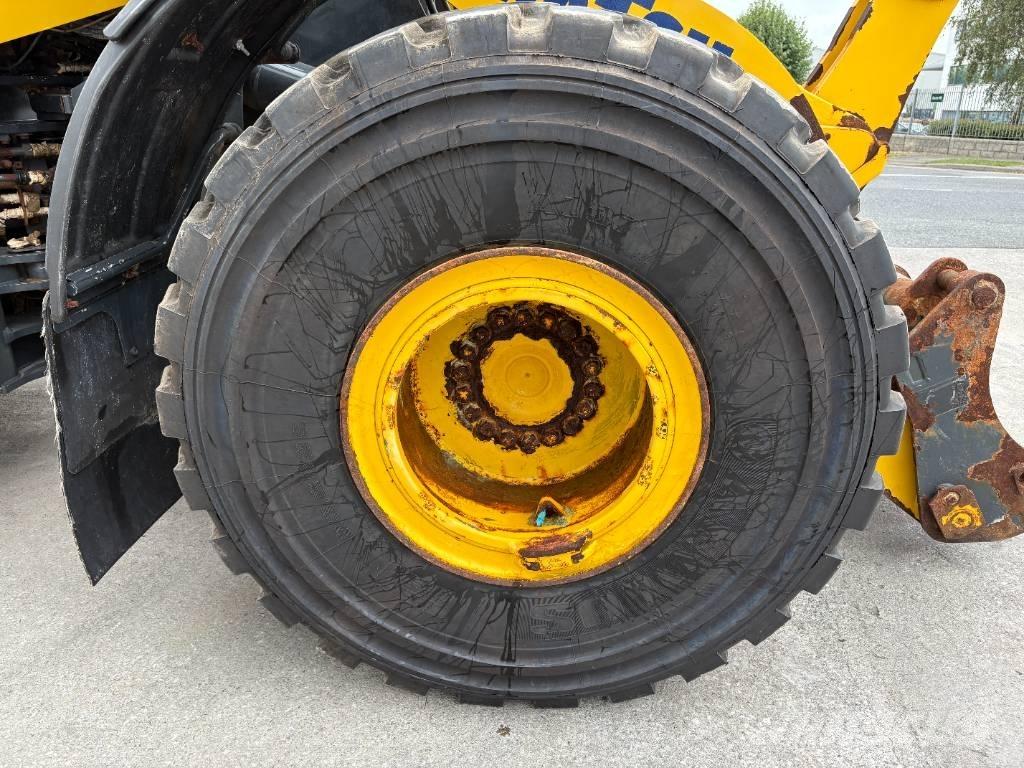 Komatsu WA380-8 Колесни товарачи
